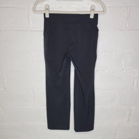 Eddie Bauer Women's Size 0 Cargo Pants Crop Pull On Black - Picture 2 of 3